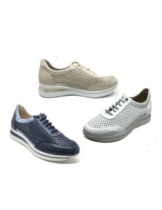 Women's casual leather shoes
