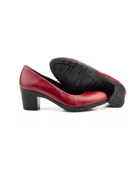 Salones mujer piel burdeos