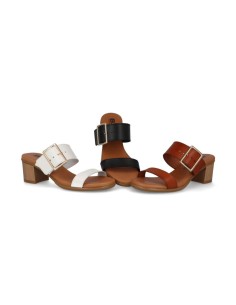 Comfortable women's clogs with buckle