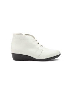 Women's comfortable ivory leather ankle boots