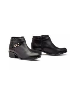 Woman Black Leather Ankle Boots