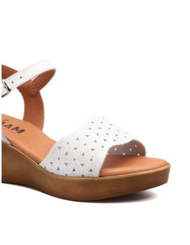Sandalias cuña piel blancas