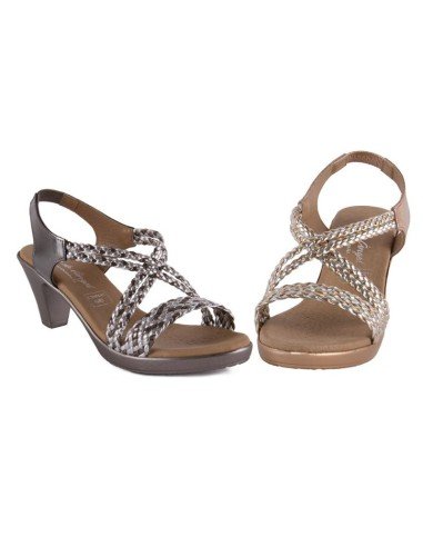 comfortable heeled sandals