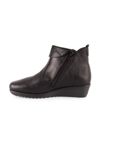 Comfortable wedge woman ankle boots