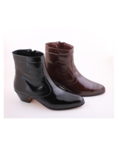 Cuban heel ankle boots